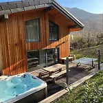 シャレー Les 3 Marmottes, 12 Personnes, Jacuzzi *