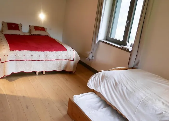 Les 3 Marmottes, 12 Personnes, Jacuzzi Horská chata Courchevel