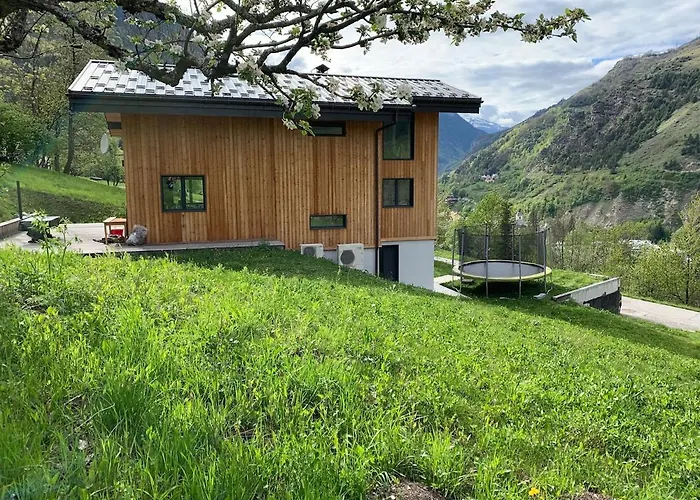 Les 3 Marmottes, 12 Personnes, Jacuzzi Horská chata