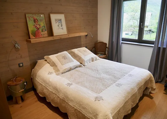 Les 3 Marmottes, 12 Personnes, Jacuzzi Horská chata Courchevel