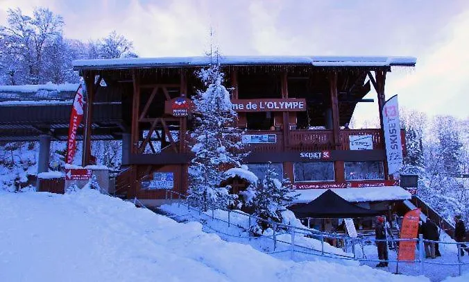 Les 3 Marmottes, 12 Personnes, Jacuzzi Horská chata
