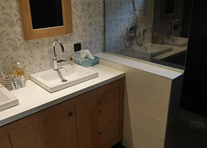 Les 3 Marmottes, 12 Personnes, Jacuzzi * Courchevel