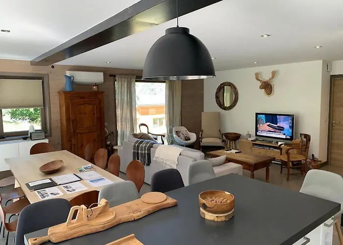 Chalet Les 3 Marmottes, 12 Personnes, Jacuzzi Courchevel